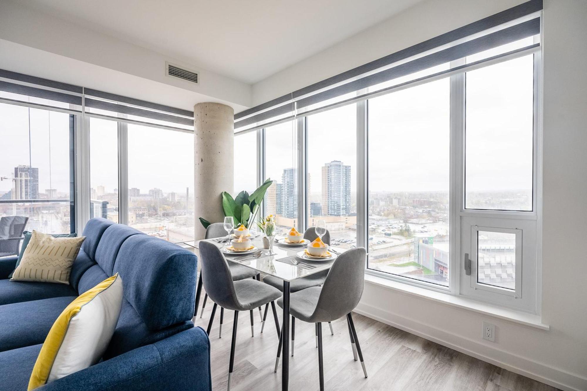 1Br Modern Condo - King Bed And Stunning City View Kitchener Eksteriør bilde